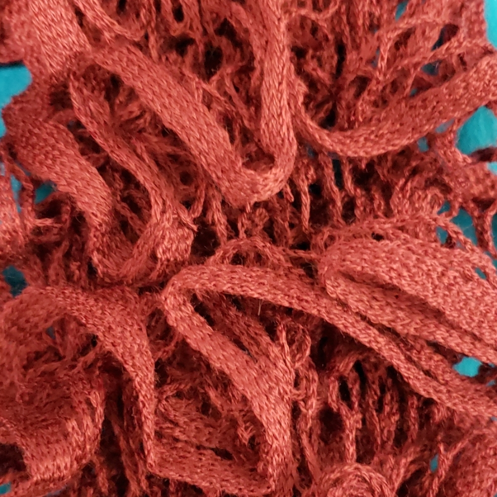 Women's Ruffle Scarf Homemade - Picture 3 of 3